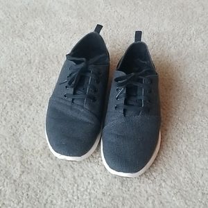 Mens Toms